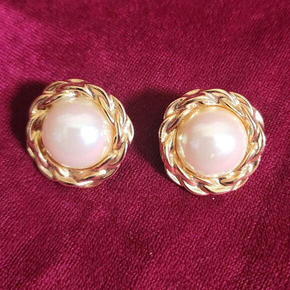 Vintage Faux Pearl Domed Gold Tone Stud Earrings - Picture 1 of 3